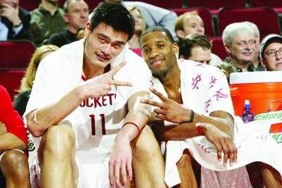 亚冠生死战！布里兰魔鬼主场锁出线，江原FC客场死磕求生机（亚冠生死局：布里兰主场冲击晋级，江原FC客场背水求生）