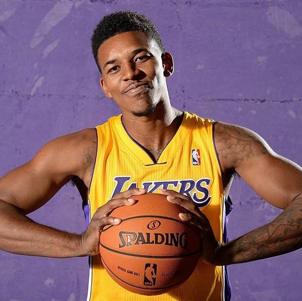 米体：莱奥两个儿子将观看米兰德比，这是他们第一次现场观赛（米体：莱奥两个儿子将首度现场观战米兰德比）