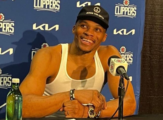 记者：国米失去邓弗里斯后右路失守；新援恩里克完全不合格（记者称：邓弗里斯离队后国米右路告急，新援恩里克表现不及格）