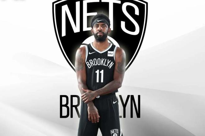 离40+三双仅差1板！拉拉维亚社媒调侃东契奇：你再抢个板啊（东契奇距40+三双只差1板！拉拉维亚社媒打趣：再抢一个啊）