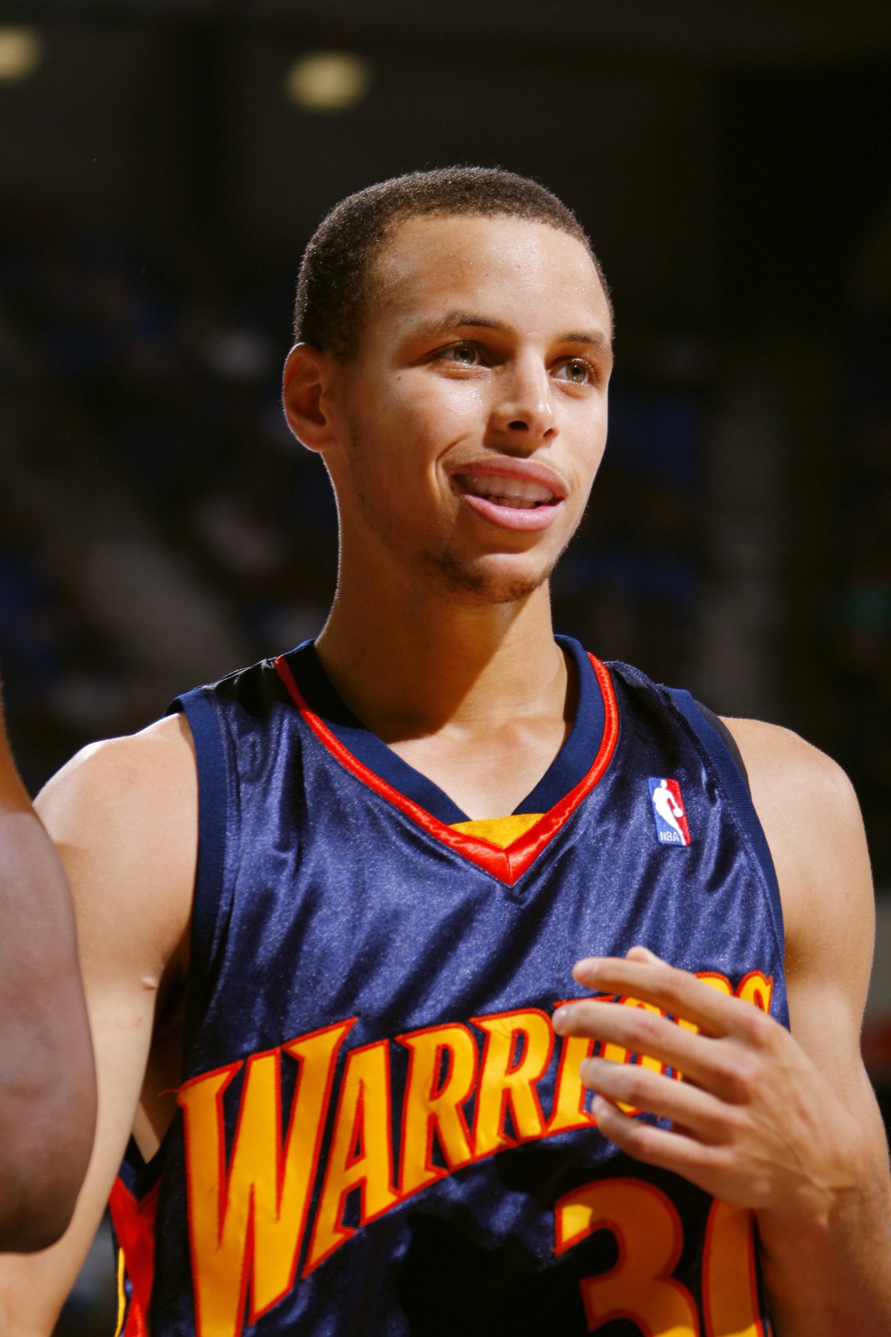 自威廉以来，埃斯特旺是首位连续3场欧冠进球的切尔西球员（埃斯特旺成继威廉后首位欧冠三连场破门的切尔西球员）